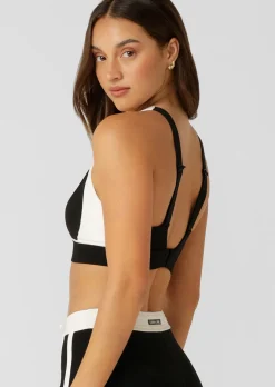 Lorna Jane Sweat to Surf Sports Bra Black